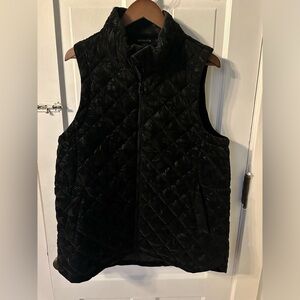 Athleta Whisper Puffer Vest